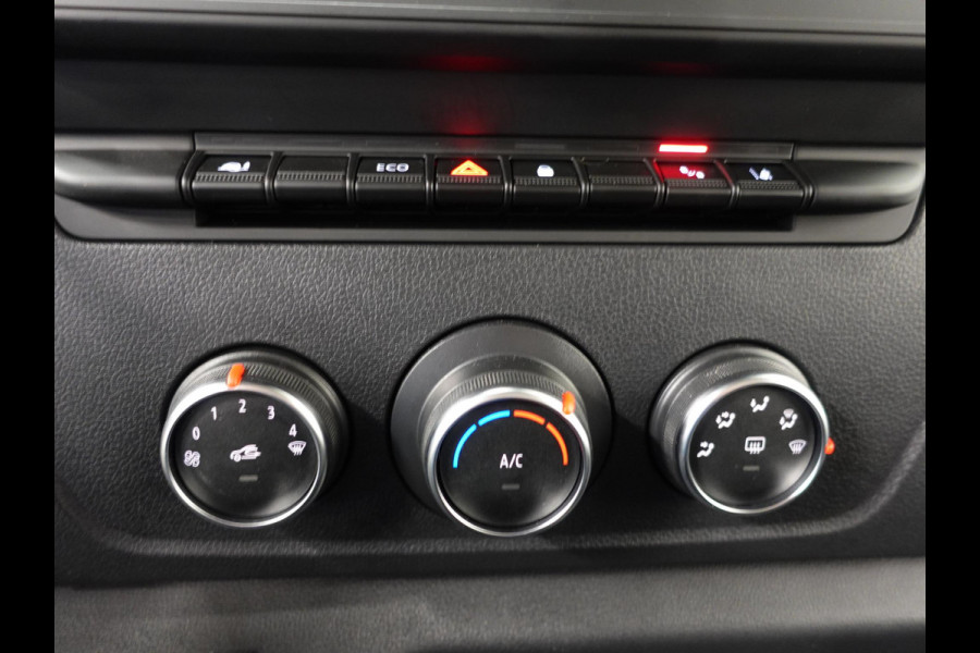 Renault Master T33 2.3 dCi 135PK L2H2 Work Edition Airco Bluetooth Cruise Control Trekhaak