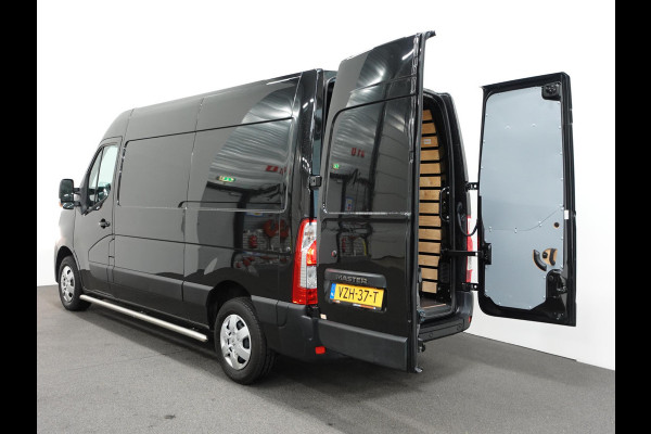 Renault Master T33 2.3 dCi 135PK L2H2 Work Edition Airco Bluetooth Cruise Control Trekhaak