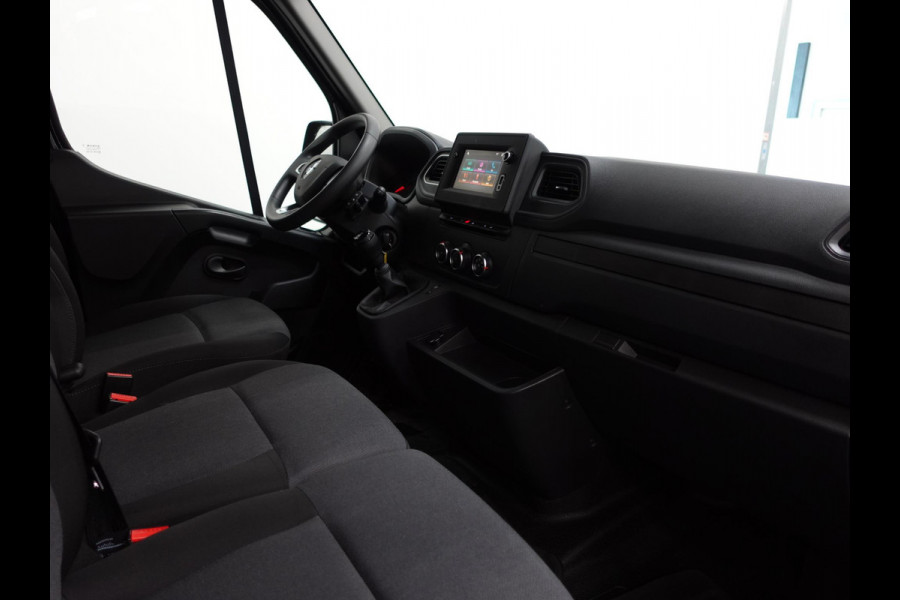 Renault Master T33 2.3 dCi 135PK L2H2 Work Edition Airco Bluetooth Cruise Control Trekhaak