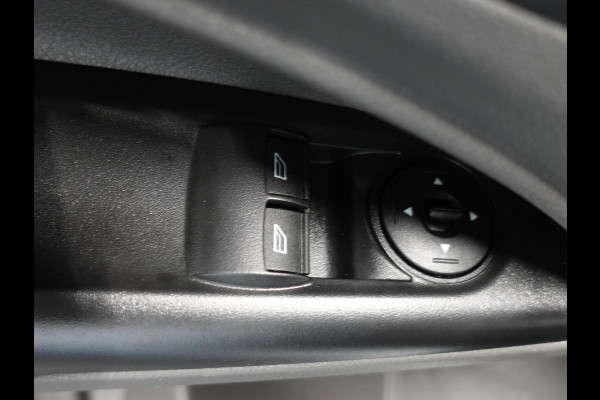 Ford Transit Connect 1.5 L2 Trend Automaat Navi Airco Parkeersensoren Cruise Control 3Zits Camera
