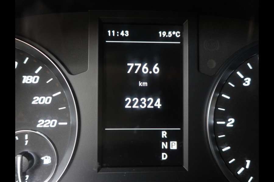 Mercedes-Benz Vito 114 CDI Lang Automaat Apple Carplay Camera Trekhaak Cruise control Airco Bluetooth