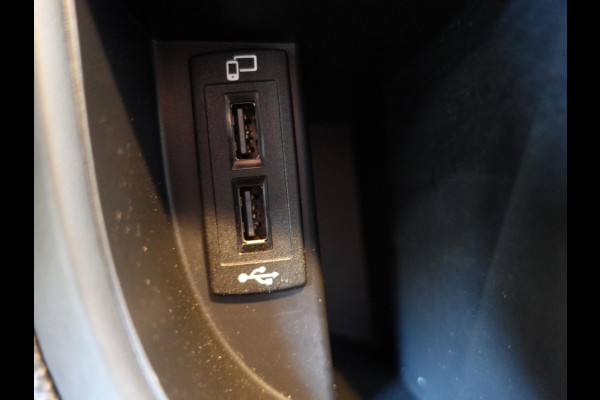 Mercedes-Benz Vito 114 CDI Lang Automaat Apple Carplay Camera Trekhaak Cruise control Airco Bluetooth