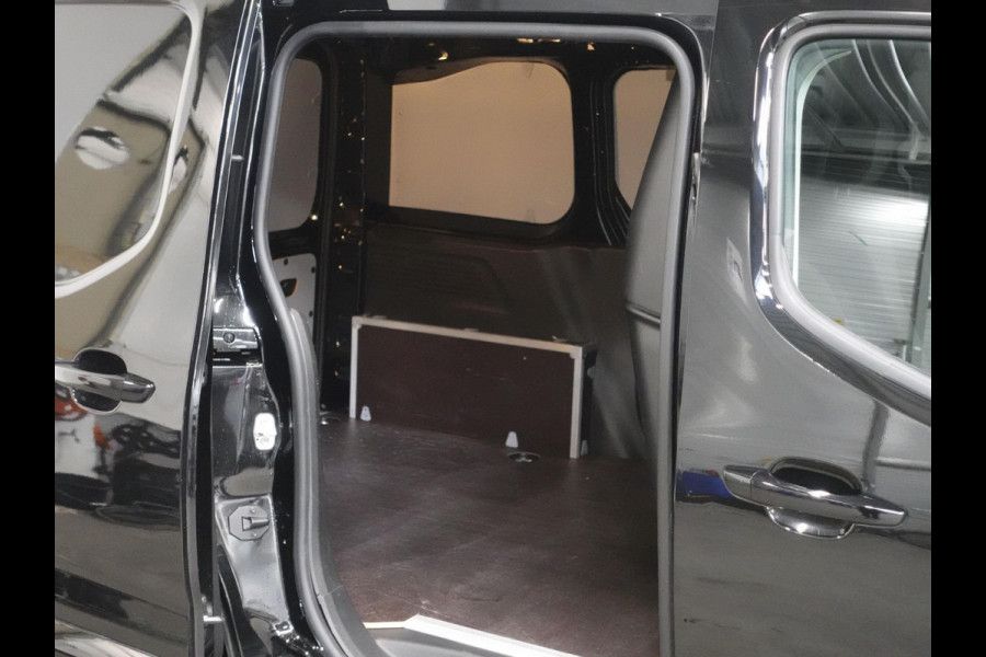 Opel Combo 1.5D L1H1 130pk Automaat Edition Airco Navigatie Apple Carplay/ Android Auto Trekhaak Betimmerd Cruise Control
