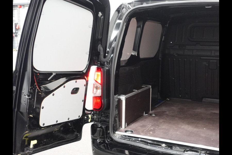 Opel Combo 1.5D L1H1 Edition Automaat Sport Edition Airco Navi Trekhaak Cruise Parkeersensoren