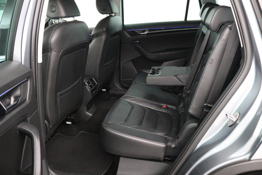 Škoda Kodiaq 1.4 TSI ACT Style Business 7p (TREKHAAK, STOELVERWARMING, CAMERA, SFEERVERLICHTING, ELEKTR STOELEN, NL-AUTO)
