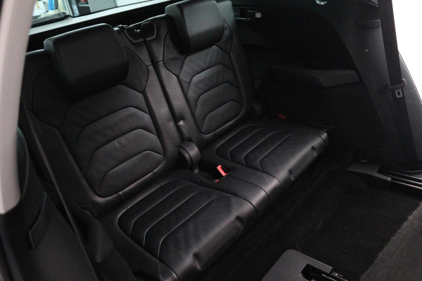 Škoda Kodiaq 1.4 TSI ACT Style Business 7p (TREKHAAK, STOELVERWARMING, CAMERA, SFEERVERLICHTING, ELEKTR STOELEN, NL-AUTO)