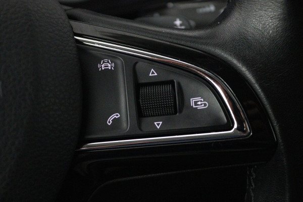 Škoda Kodiaq 1.4 TSI ACT Style Business 7p (TREKHAAK, STOELVERWARMING, CAMERA, SFEERVERLICHTING, ELEKTR STOELEN, NL-AUTO)