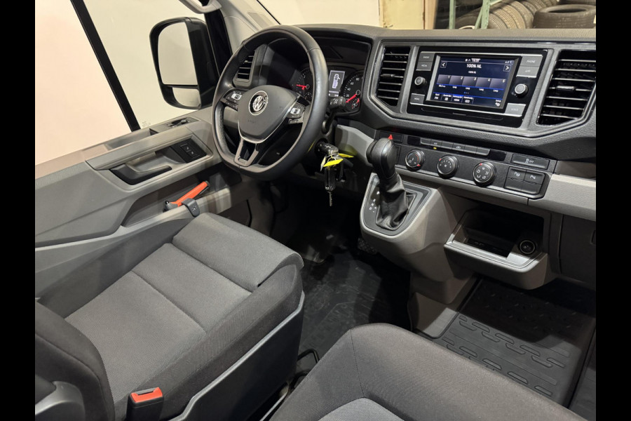 Volkswagen Crafter 2.0 TDI 177pk Automaat L3H3 / L2H2 Highline Camera Carplay Trekhaak Cruise control  Massage stoel