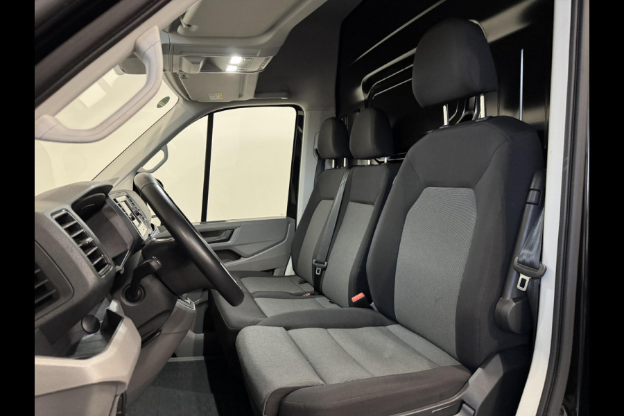 Volkswagen Crafter 2.0 TDI 177pk Automaat L3H3 / L2H2 Highline Camera Carplay Trekhaak Cruise control  Massage stoel