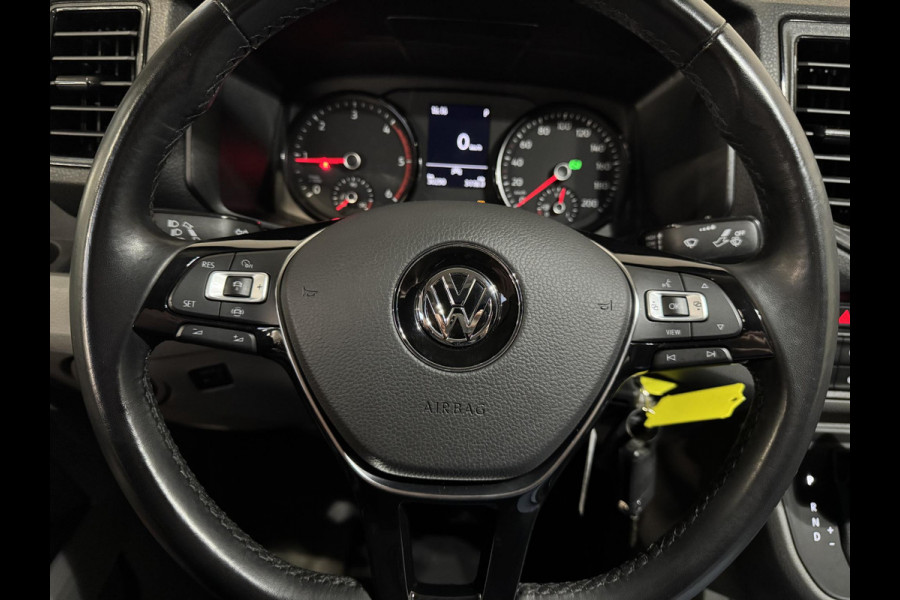 Volkswagen Crafter 2.0 TDI 177pk Automaat L3H3 / L2H2 Highline Camera Carplay Trekhaak Cruise control  Massage stoel