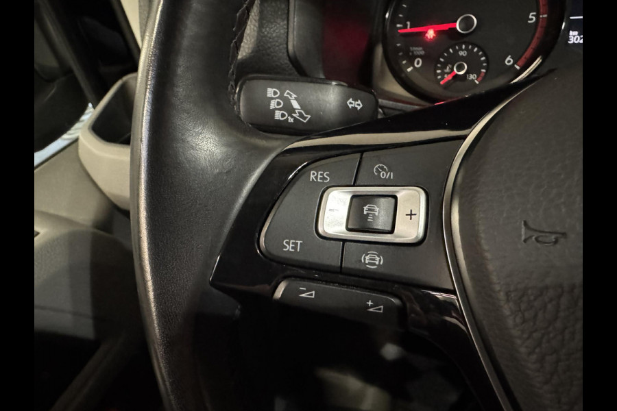 Volkswagen Crafter 2.0 TDI 177pk Automaat L3H3 / L2H2 Highline Camera Carplay Trekhaak Cruise control  Massage stoel