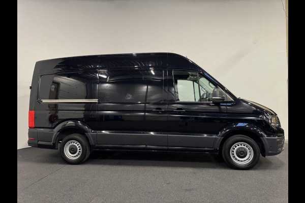 Volkswagen Crafter 2.0 TDI 177pk Automaat L3H3 / L2H2 Highline Camera Carplay Trekhaak Cruise control  Massage stoel