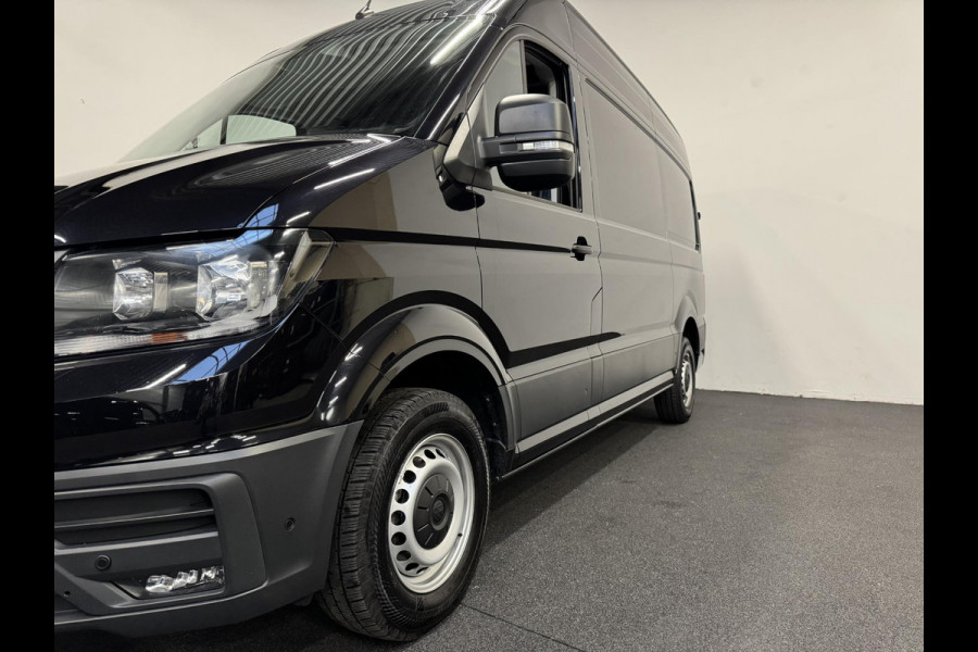 Volkswagen Crafter 2.0 TDI 177pk Automaat L3H3 / L2H2 Highline Camera Carplay Trekhaak Cruise control  Massage stoel