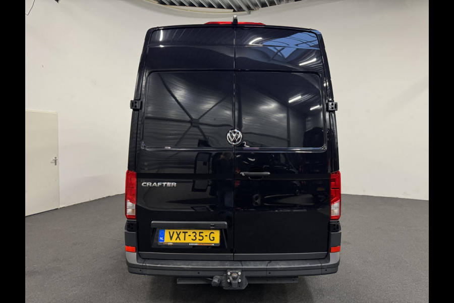 Volkswagen Crafter 2.0 TDI 177pk Automaat L3H3 / L2H2 Highline Camera Carplay Trekhaak Cruise control  Massage stoel