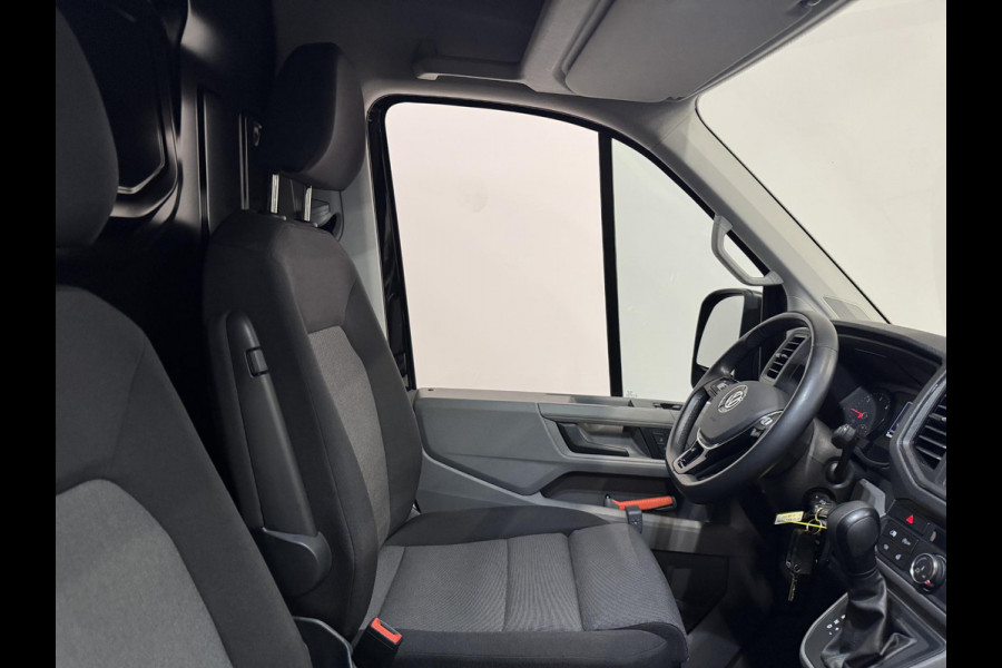 Volkswagen Crafter 2.0 TDI 177pk Automaat L3H3 / L2H2 Highline Camera Carplay Trekhaak Cruise control  Massage stoel