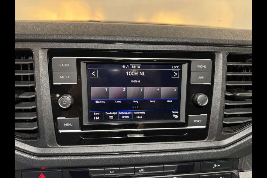Volkswagen Crafter 2.0 TDI 177pk Automaat L3H3 / L2H2 Highline Camera Carplay Trekhaak Cruise control  Massage stoel