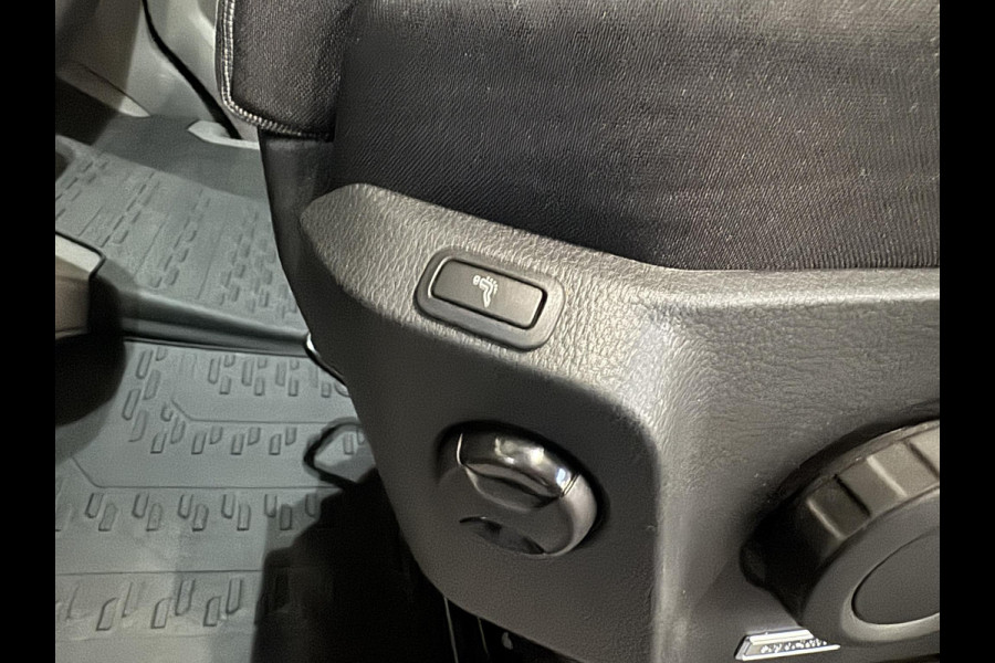 Volkswagen Crafter 2.0 TDI 177pk Automaat L3H3 / L2H2 Highline Camera Carplay Trekhaak Cruise control  Massage stoel