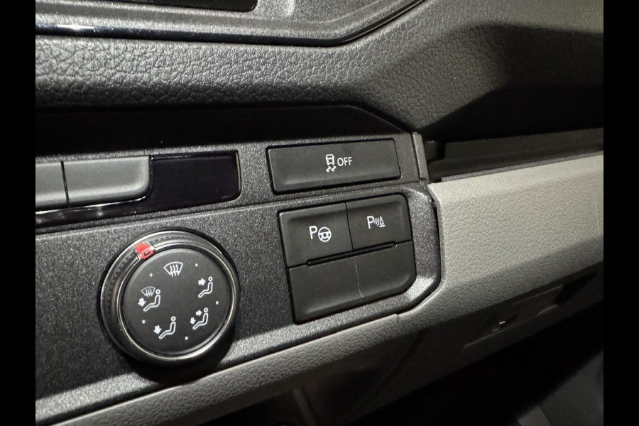 Volkswagen Crafter 2.0 TDI 177pk Automaat L3H3 / L2H2 Highline Camera Carplay Trekhaak Cruise control  Massage stoel