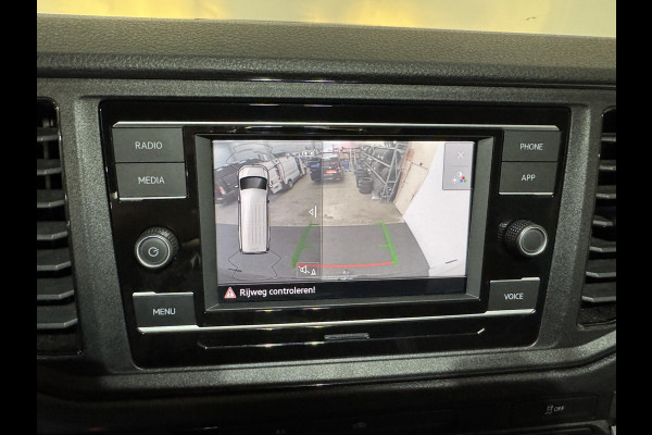 Volkswagen Crafter 2.0 TDI 177pk Automaat L3H3 / L2H2 Highline Camera Carplay Trekhaak Cruise control  Massage stoel