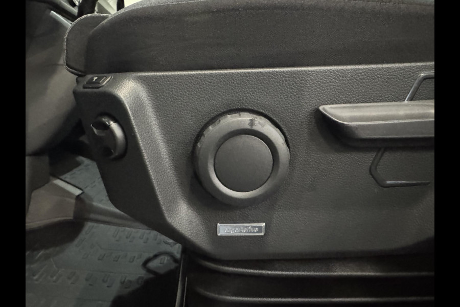 Volkswagen Crafter 2.0 TDI 177pk Automaat L3H3 / L2H2 Highline Camera Carplay Trekhaak Cruise control  Massage stoel