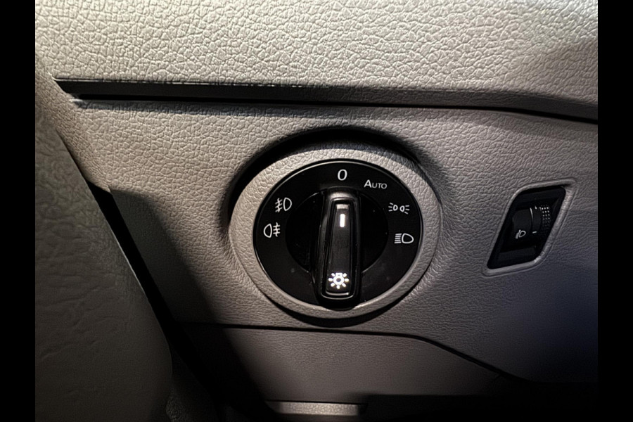 Volkswagen Crafter 2.0 TDI 177pk Automaat L3H3 / L2H2 Highline Camera Carplay Trekhaak Cruise control  Massage stoel
