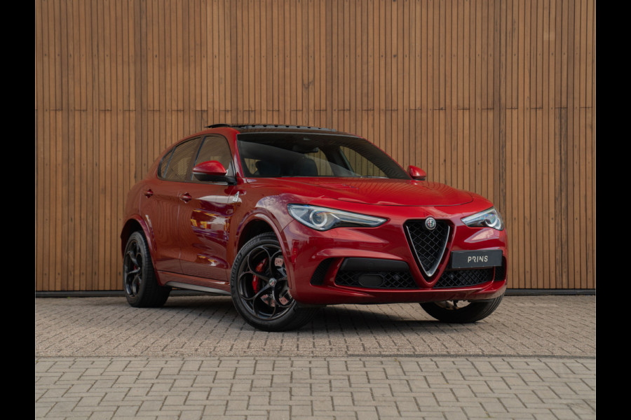 Alfa Romeo Stelvio 2.9 V6 AWD Quadrifoglio | Panoramadak | Rosso Competizione | Lederen dashboard