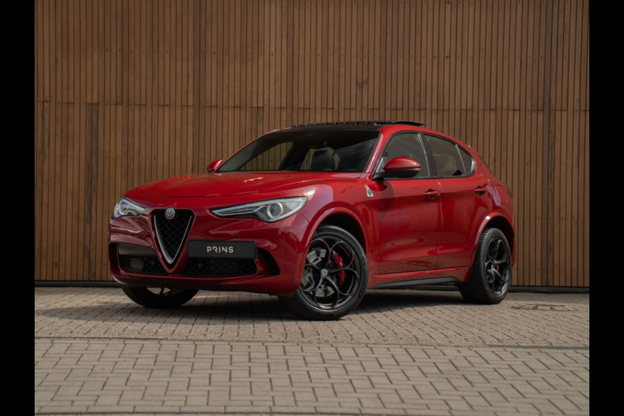 Alfa Romeo Stelvio 2.9 V6 AWD Quadrifoglio | Panoramadak | Rosso Competizione | Lederen dashboard