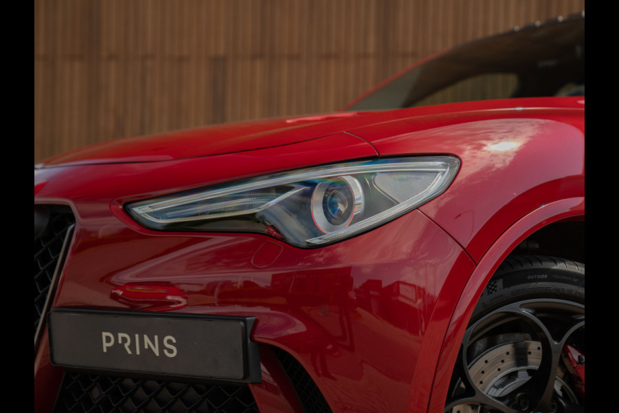 Alfa Romeo Stelvio 2.9 V6 AWD Quadrifoglio | Panoramadak | Rosso Competizione | Lederen dashboard