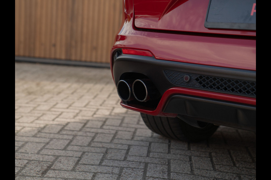 Alfa Romeo Stelvio 2.9 V6 AWD Quadrifoglio | Panoramadak | Rosso Competizione | Lederen dashboard