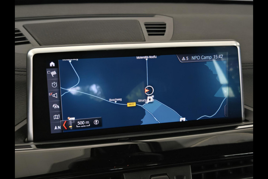 BMW X1 xDrive25e Sport Line | SPORTSTOELEN | LEDER | 18 INCH VELGEN |