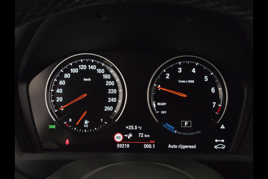 BMW X1 xDrive25e Sport Line | SPORTSTOELEN | LEDER | 18 INCH VELGEN |
