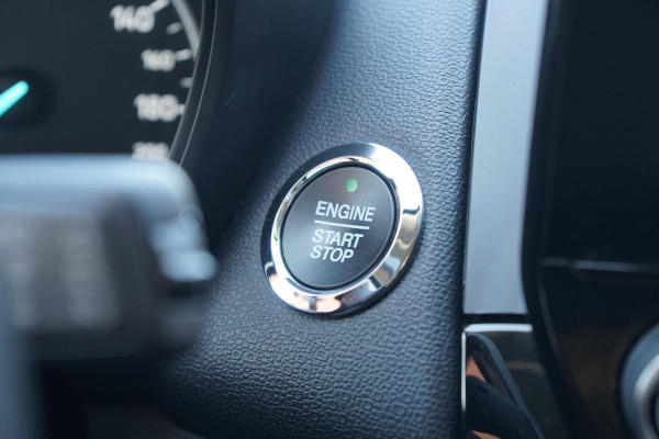 Ford EcoSport 1.0 EcoBoost ST-Line Black + APPLE CARPLAY / KEYLESS / SENSOREN / VOORRUITVERWARMING