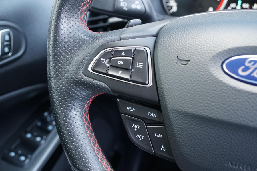 Ford EcoSport 1.0 EcoBoost ST-Line Black + APPLE CARPLAY / KEYLESS / SENSOREN / VOORRUITVERWARMING