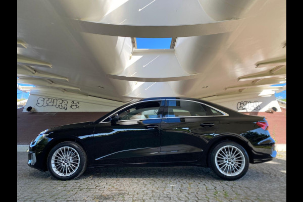 Audi A3 Limousine 30 TFSI Business edition Virtual Carplay Navi