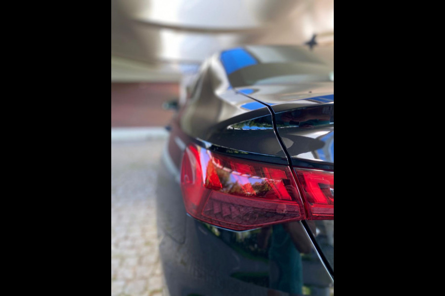 Audi A3 Limousine 30 TFSI Business edition Virtual Carplay Navi