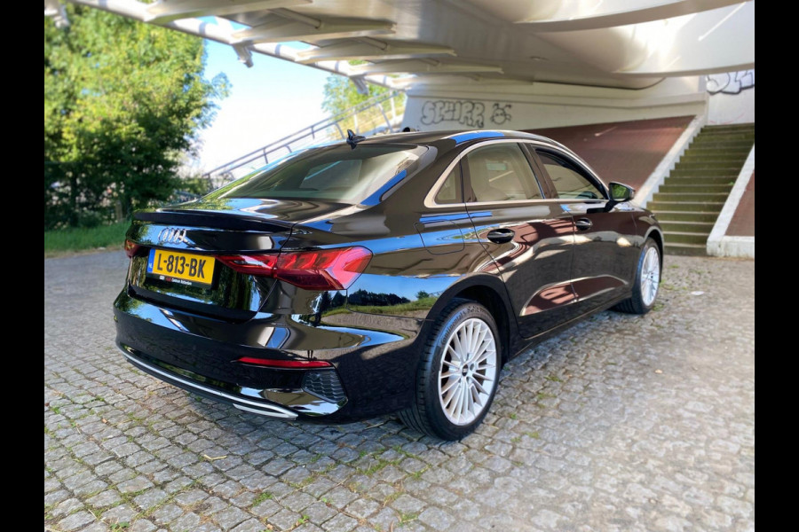 Audi A3 Limousine 30 TFSI Business edition Virtual Carplay Navi