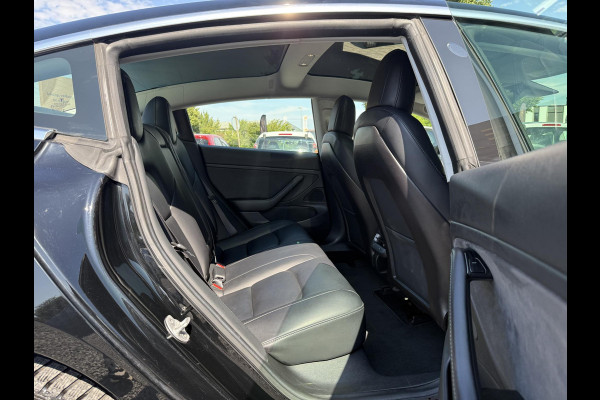 Tesla Model 3 Long Range AWD 75 kWh 2e Eigenaar,Autopilot,Panodak,Leder,360 Camera,NL Auto,N.A.P,APK tot 03-2027