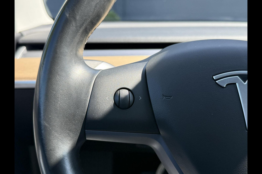 Tesla Model 3 Long Range AWD 75 kWh 2e Eigenaar,Autopilot,Panodak,Leder,360 Camera,NL Auto,N.A.P,APK tot 03-2027