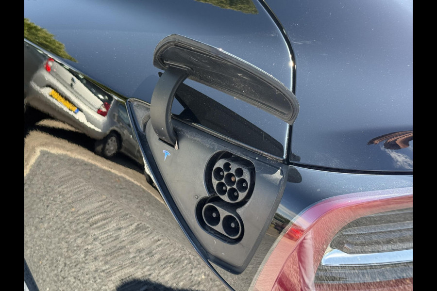 Tesla Model 3 Long Range AWD 75 kWh 2e Eigenaar,Autopilot,Panodak,Leder,360 Camera,NL Auto,N.A.P,APK tot 03-2027