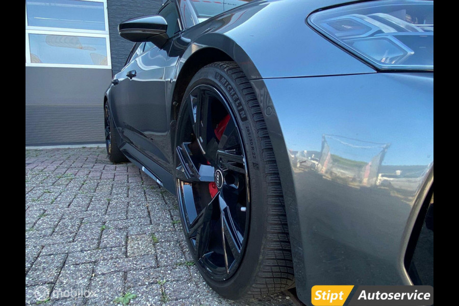 Audi A6 Avant RS 6 TFSI quattro