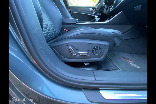 Audi A6 Avant RS 6 TFSI quattro