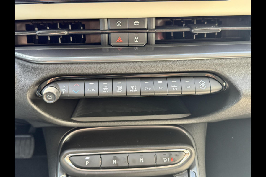 Fiat 600E La Prima 54 kWh | Lederen bekleding | Elektr. achterklep | Zeer compleet | Prijs is rijklaar