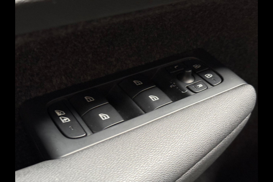 Volvo XC40 Recharge Ultimate 70 kWh | Pano | ACC | keyless | 360 camera | Google | Harman/Kardon
