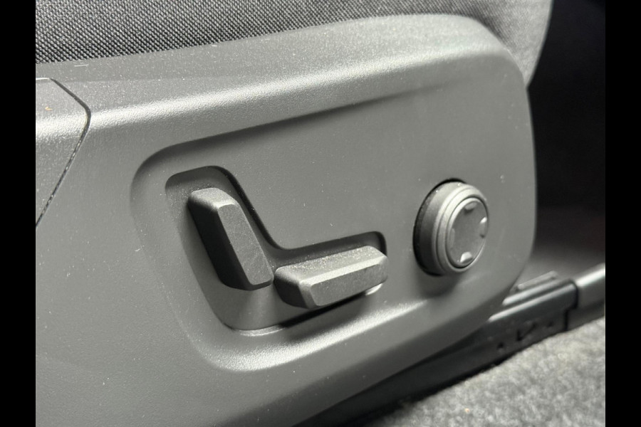 Volvo XC40 Recharge Ultimate 70 kWh | Pano | ACC | keyless | 360 camera | Google | Harman/Kardon