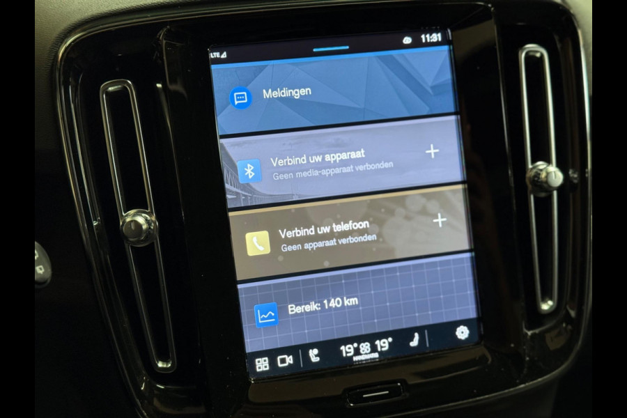 Volvo XC40 Recharge Ultimate 70 kWh | Pano | ACC | keyless | 360 camera | Google | Harman/Kardon
