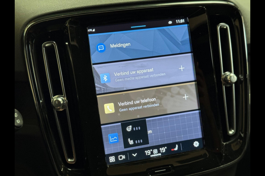 Volvo XC40 Recharge Ultimate 70 kWh | Pano | ACC | keyless | 360 camera | Google | Harman/Kardon