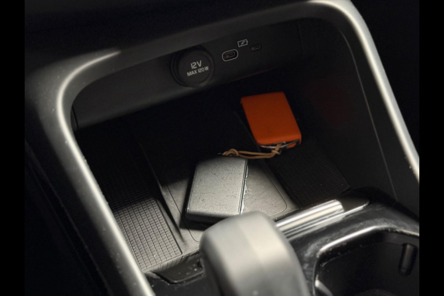 Volvo XC40 Recharge Ultimate 70 kWh | Pano | ACC | keyless | 360 camera | Google | Harman/Kardon