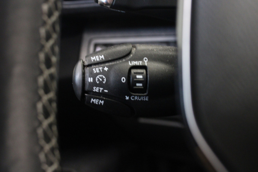 Peugeot 5008 1.2 PureTech Blue Lease Executive |Navi|Camera|