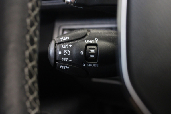 Peugeot 5008 1.2 PureTech Blue Lease Executive |Navi|Camera|