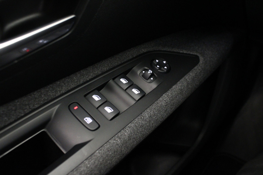 Peugeot 5008 1.2 PureTech Blue Lease Executive |Navi|Camera|